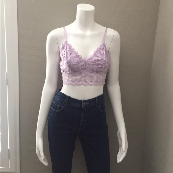 Pretty Eyelet Bralette Crop Top! - Picture 4 of 10